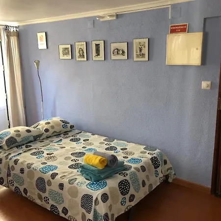 Heart Of Alfama דירה